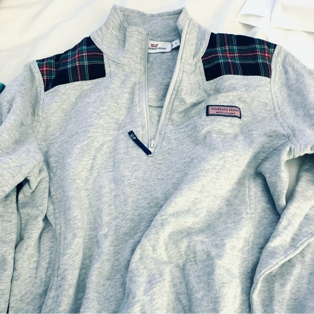VINEYARD VINES Classic Plaid
Shep Shirt Pullover, gray - Picture 3 of 5